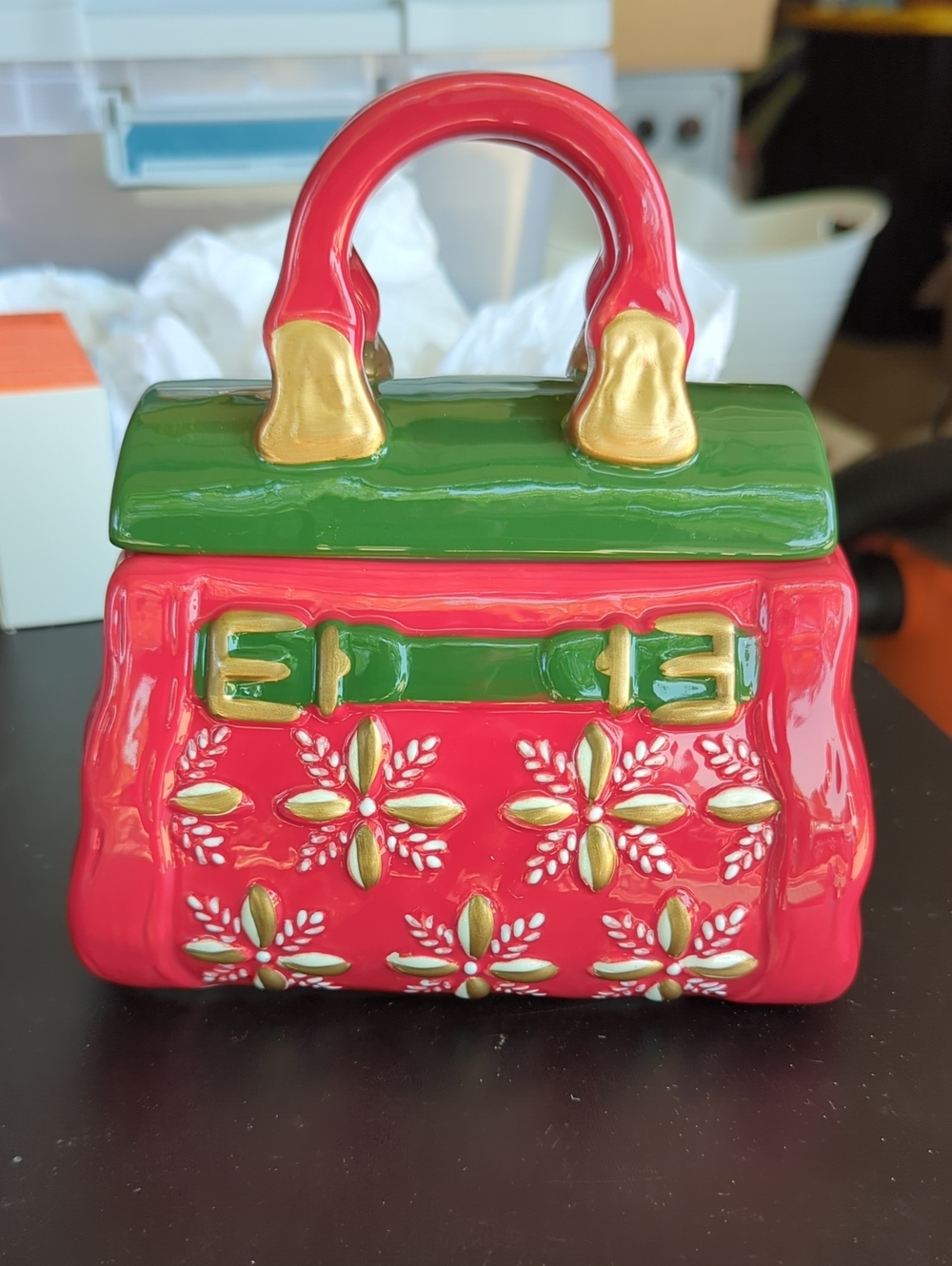 David's Cookies Jar Festive Red and Green Decorative Handbag Ceramic Holiday